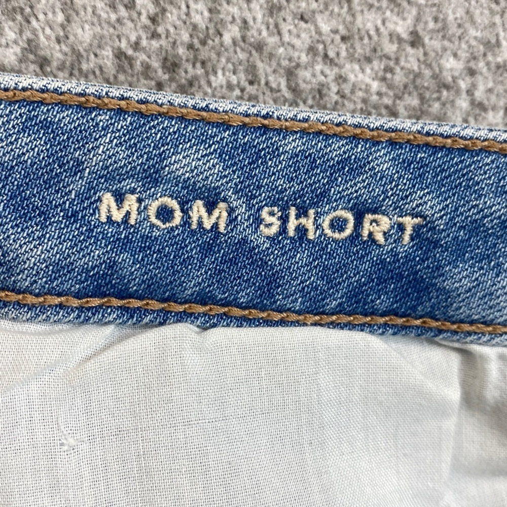American Eagle mom short distressed high rise size 6 inseam 2” basics casual - Picture 4 of 9